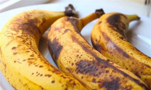 8 dieu kinh ngac se xay ra khi ban an chuoi chin lom dom trung cut - 2