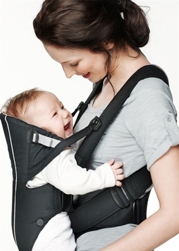 Dỗ trẻ nín khóc