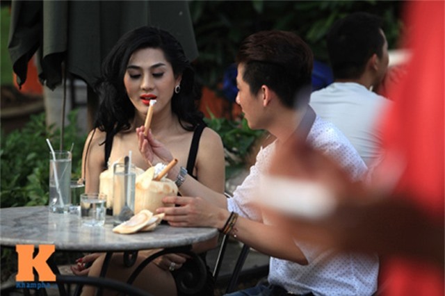 ca quan an phai ngoai nhin vi lam chi khanh, huong giang idol qua bao hinh anh 13