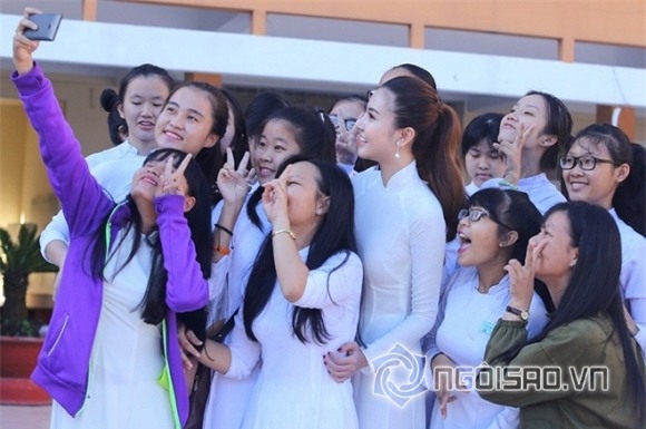 Bận trăm công nghìn việc, sao Việt ở nơi xa vẫn hướng về thầy cô và trường xưa ngày 20/11 3