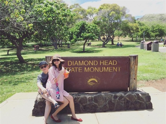 Vợ Lam Trường mang bầu  8