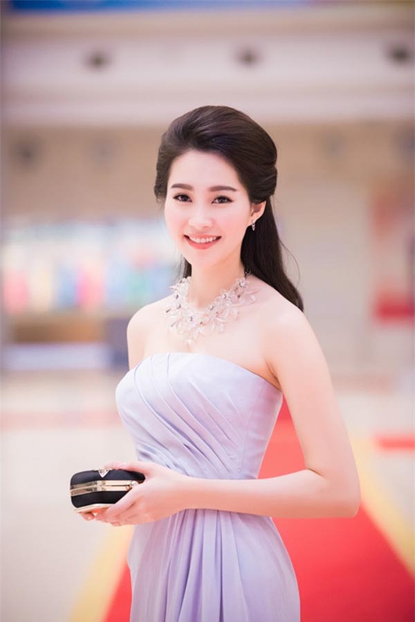 Đây chính là hoa hậu có nhiều bản sao nhất tại Việt Nam - Ảnh 2.
