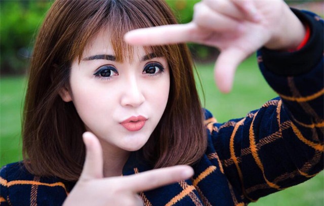 co giao tieu hoc xinh nhu bup be khien hoc sinh ngo ngan hinh anh 7