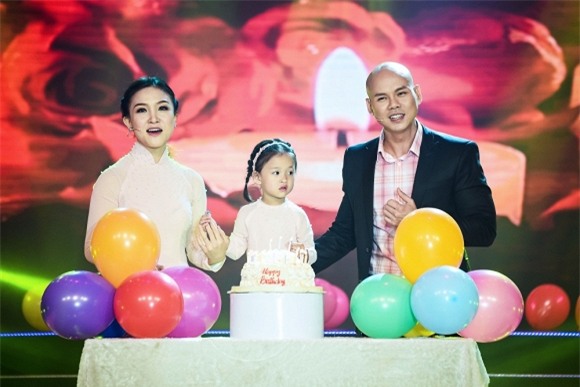 nhung-moi-tinh-thay-tro-cua-showbiz-viet-10-ngoisao.vn-w1000-h668 0