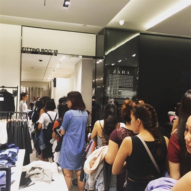 Zara phu nhan tin don mo cua hang tai Ha Noi hinh anh 1