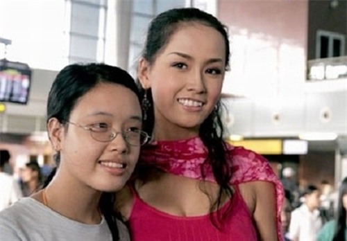 Thời điểm đăng quang, Mai Phương Thúy gây bất ngờ khi có cô em gái sở hữu vẻ ngoài khá giống cô. Em gái Mai Phương Thúy tên Mai Ngọc Phượng, sinh năm 1993. Sau khi hoàn thành chương trình phổ thông, Ngọc Phượng trở thành sinh viên của Đại học Columbia, Vancouver, Canada.