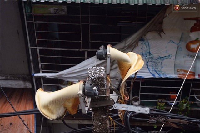 Hà Nội: Cháy rụi 4 căn nhà ở đường Trần Khát Chân, chủ nhà ngất xỉu phải đưa đi cấp cứu - Ảnh 6.