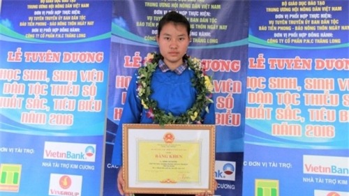 Kết quả hình ảnh cho Nữ sinh đoạt giải QG
