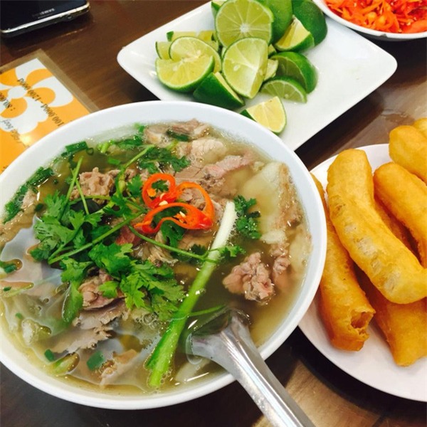 phở