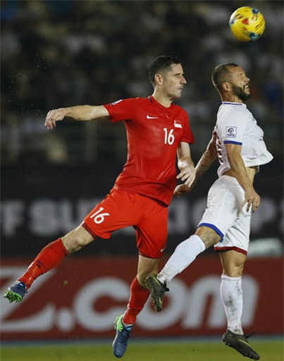 Daniel Bennett chốt chặn tin cậy của Singapore