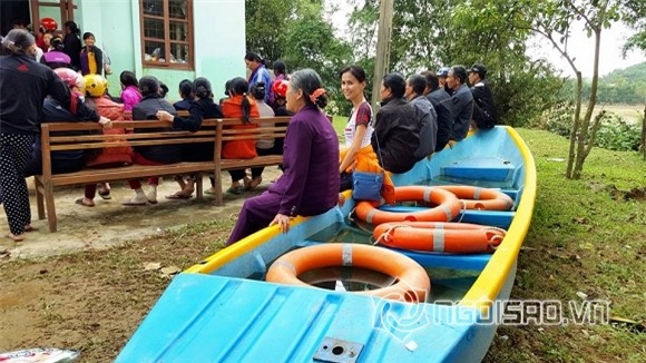 Huy Khánh và vợ cũ  0