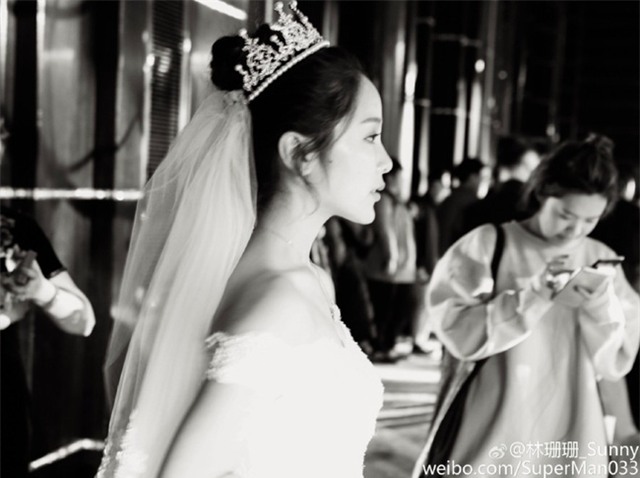 Đám cưới ngôn tình của hot girl đẹp nhất Trung Quốc khiến nhiều người choáng ngợp - Ảnh 3.