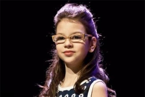 Những thần đồng nổi tiếng thế giới - Ảnh 7.