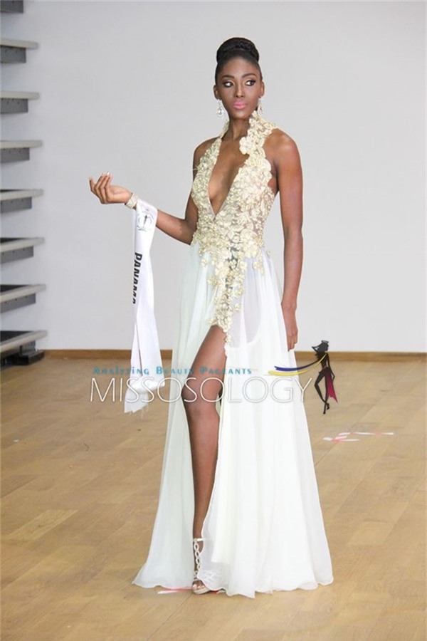 Đại diện da màu ấn tượng của Panama với thân hình quá đỗi gợi cảm.