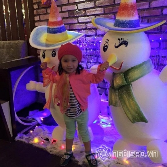 con gái Mạc Hồng Quân  0