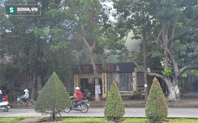 Vụ trộm đâm nhân viên quán cà phê: Chủ quán khai bị hiếp dâm 2 lần