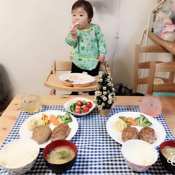 Co-be-Nhat-mum-mim-an-nhu-thuong-luong-23