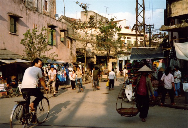 Tại sao chúng ta phải yêu và sống như thời ông bà anh? - Ảnh 2.