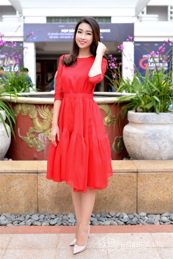 Hoa hậu Mỹ Linh váy đỏ nổi bật 5