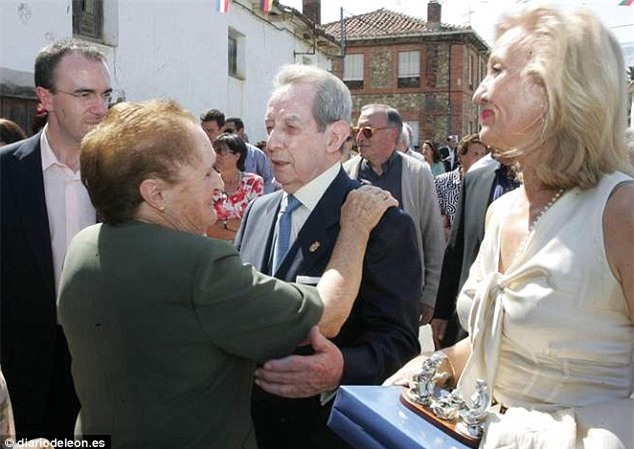 Đại gia qua đời, để lại cho dân làng gần 60 tỉ đồng/người - Ảnh 1.