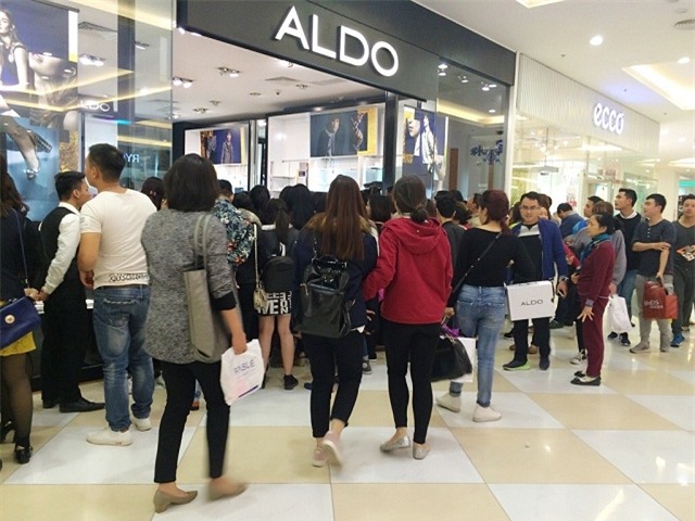 goc khuat sau ngay “black friday” phien ban viet hinh anh 2