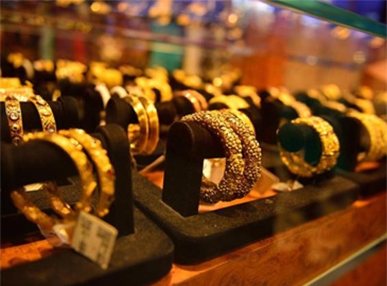 Giá vàng hôm nay 27/11: Mất hết niềm tin, quên vàng đi