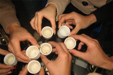 bi ban nhau lot tai san vi tu nhan minh la 