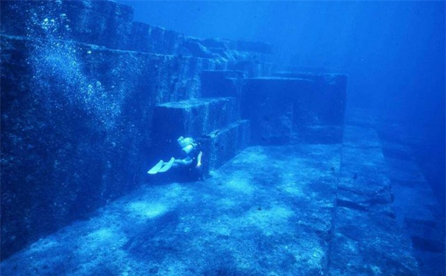 phat hien cong trinh 1.500 nam tuoi duoi day ho cao nhat tren trai dat hinh anh 1