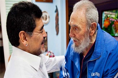 Maradona và Fidel Castro tại Havana năm 2013