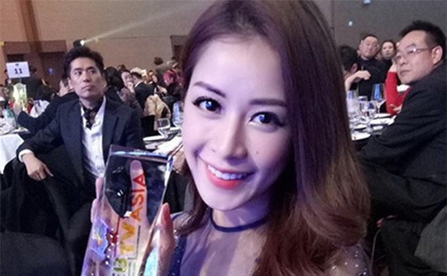 Chi Pu lại lần nữa làm nức lòng người hâm mộ khi được vinh danh tại WebTV Asia Awards 2016
