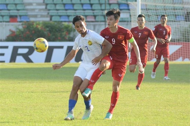 HLV Riedl chỉ ra điểm yếu của đội tuyển Việt Nam, tự tin đánh bại thầy trò Hữu Thắng - Ảnh 2.