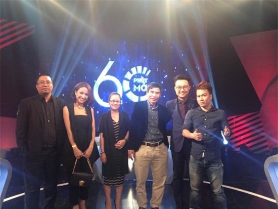 Vân Hugo tranh cãi gay gắt trong chương trình của MC Tạ Bích Loan