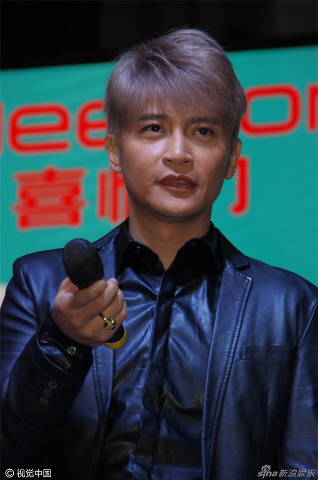 Chàng Nhĩ Thái của Hoàn Châu Cách Cách mặt cứng đờ, già xọm vì phẫu thuật thẩm mỹ - Ảnh 6.