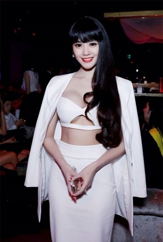 "thot tim"voi loat vay ao xe nguc tao bao cua my nhan viet hinh anh 8