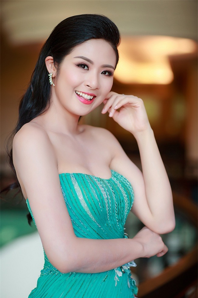 "thot tim"voi loat vay ao xe nguc tao bao cua my nhan viet hinh anh 17