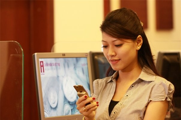 Thuở mới vào nghề, BTV Ngọc Trinh đã sành điệu thế này - Ảnh 1.