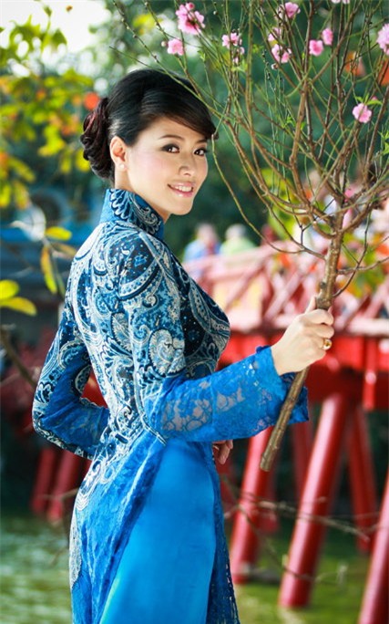 Thuở mới vào nghề, BTV Ngọc Trinh đã sành điệu thế này - Ảnh 9.