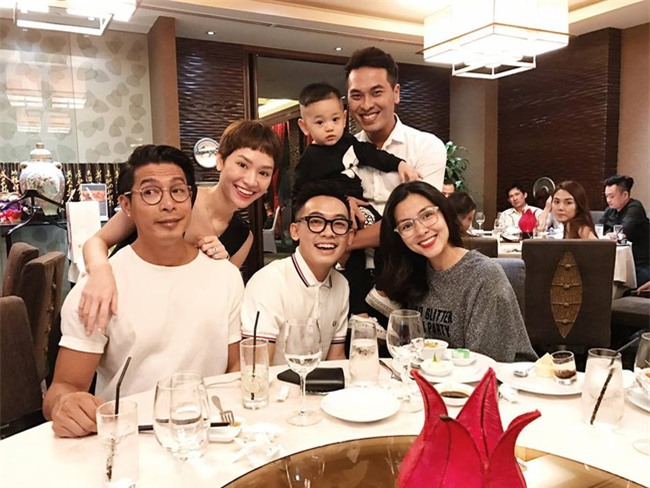 Hà Tăng xuất hiện với gương mặt tròn trịa trông thấy, đang ở giai đoạn gần cuối của thai kỳ? - Ảnh 1.