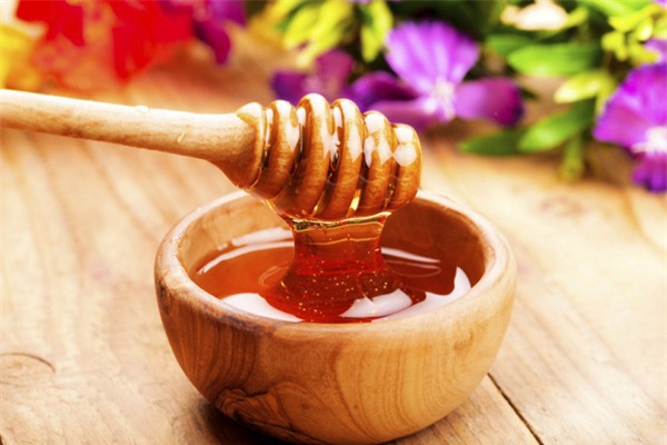 Cốc nước “thần thánh” có ngay trong bếp nhà bạn giúp làm sạch ruột, thải độc tố và đánh bay táo bón - Ảnh 4.