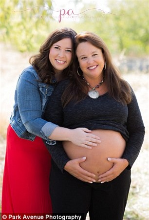 hanh-phuc-cua-nguoi-ba-sinh-ra-chau-trai