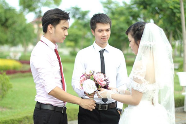 Vụ cô giáo mầm non cùng lúc lấy hai chồng