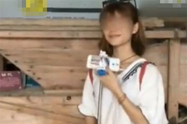 Suy sụp vì tỏ tình với cấp trên bất thành, thiếu nữ 18 tuổi nhảy sông tự tử - Ảnh 1.