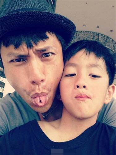 Ai là mẹ của con trai Trần Khôn? Bí mật động trời nhất của làng giải trí Hoa ngữ được tiết lộ - Ảnh 2.