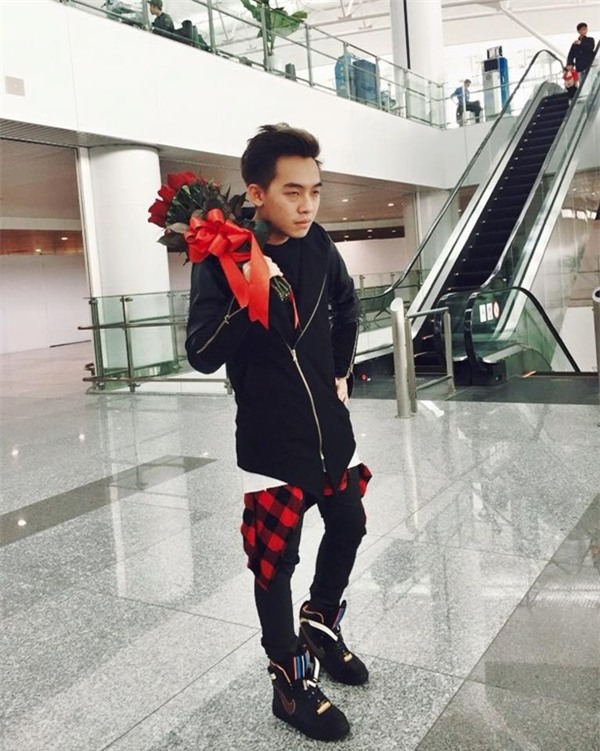 Phở Đặc Biệt sở hữu vóc dáng khá nhỏ bé.