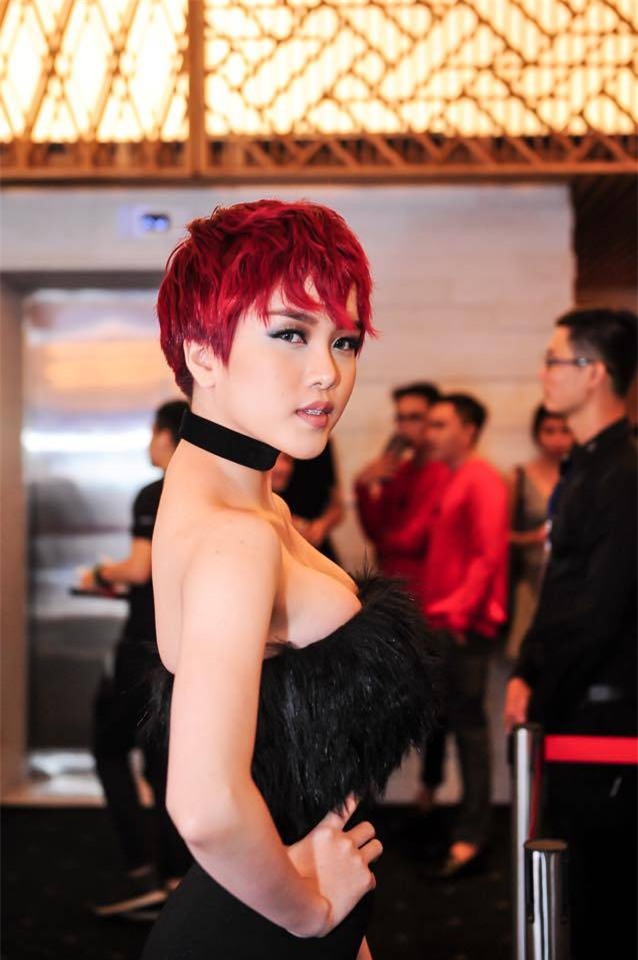 nhung co em nong bong 