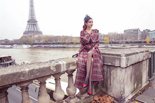 ngoc duyen dep khong ti vet khi dao choi tren duong pho paris - 2