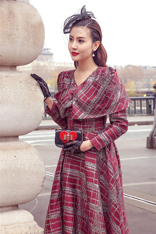 ngoc duyen dep khong ti vet khi dao choi tren duong pho paris - 6