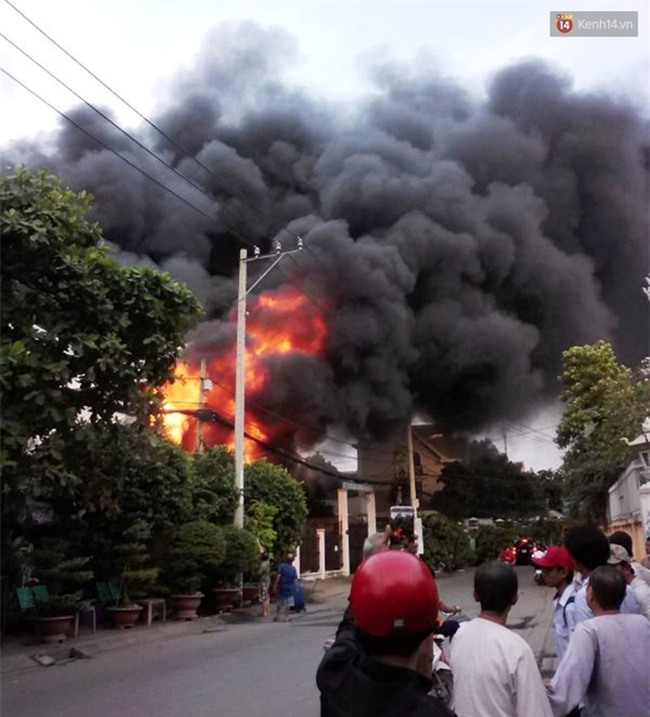 Vụ 2 người tử vong ở ngôi nhà ven Sài Gòn: Tôi thấy 2 nạn nhân mặt nám hết, không biết sống hay chết... - Ảnh 2.