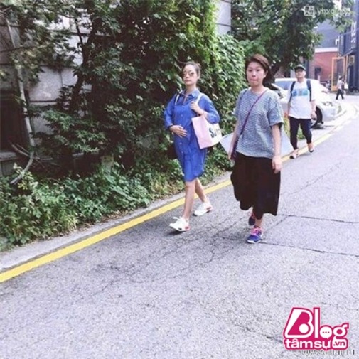 huynh-hieu-minh-hoac-kien-hoa-cham-soc-vo-bau-blogtamsuvn018