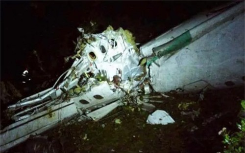 giay phut may bay cho doi bong brazil bien mat khoi man hinh radar - 2